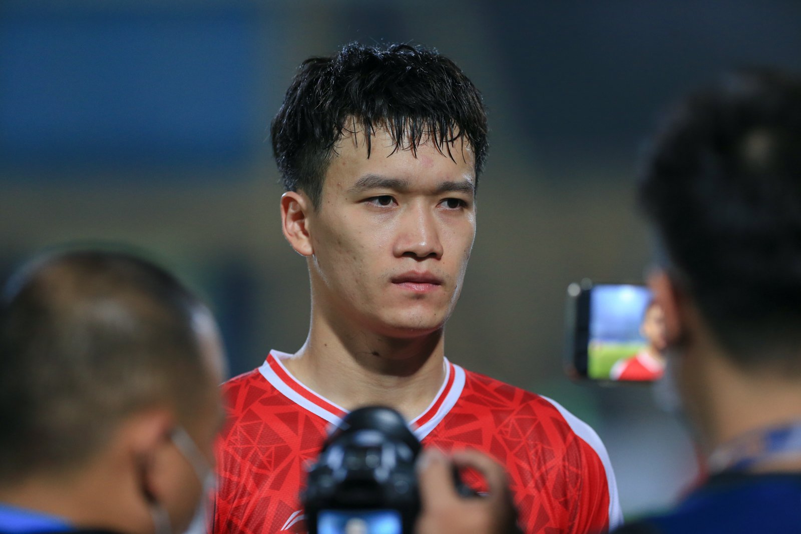 Hoàng Đức: &quot;Tôi ngủ dậy đọc báo mới biết được gọi lên U23 Việt Nam&quot; - Ảnh 1.