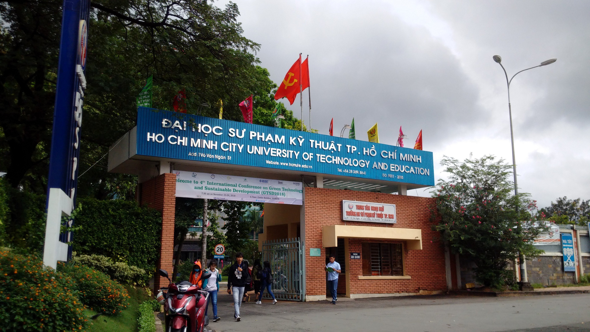 TS.Trương Thị Hiền được khôi phục các chức vụ tại  trường ĐH Sư phạm Kỹ thuật TP.HCM  - Ảnh 1.