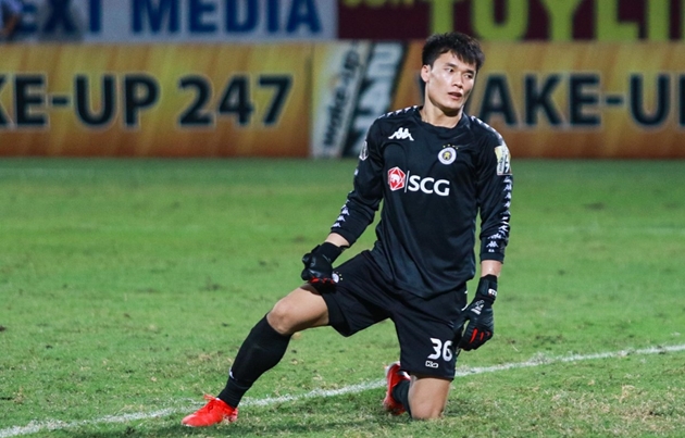 Bình Định FC “trải thảm đỏ” chiêu mộ thủ môn Bùi Tiến Dũng? - Ảnh 1.
