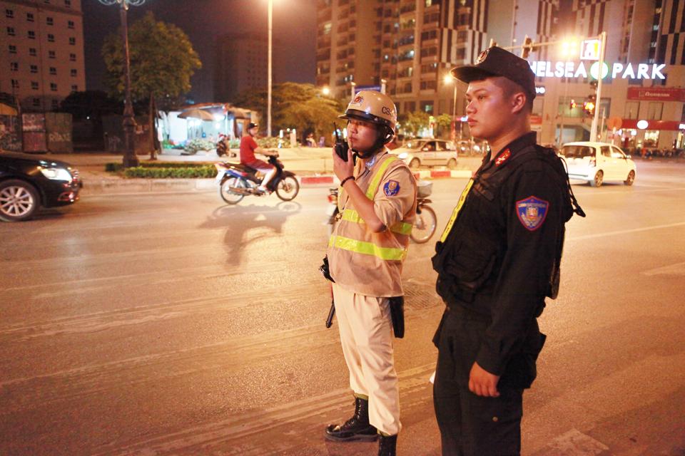 Tăng cường kiểm soát, rà phá bom mìn đảm bảo không bị bất ngờ tại SEA Games 31 - Ảnh 2.