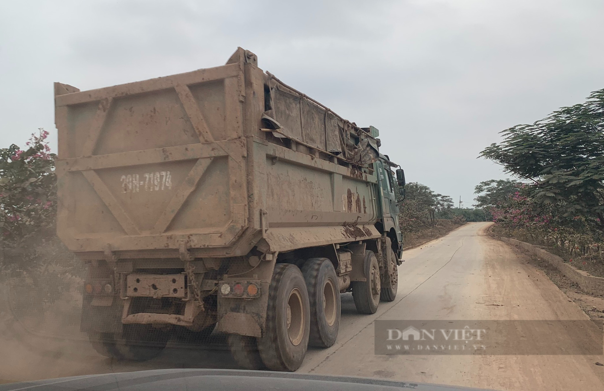 Vụ đất Dự án vốn ODA chở thẳng vào nhà máy gạch ở Vĩnh Phúc: “Sự việc cũng đơn giản thôi” - Ảnh 3.