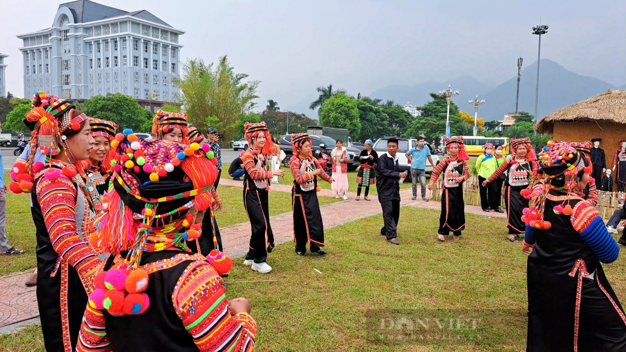 Lung linh sắc màu không gian văn hóa các dân tộc Lai Châu - Ảnh 8.