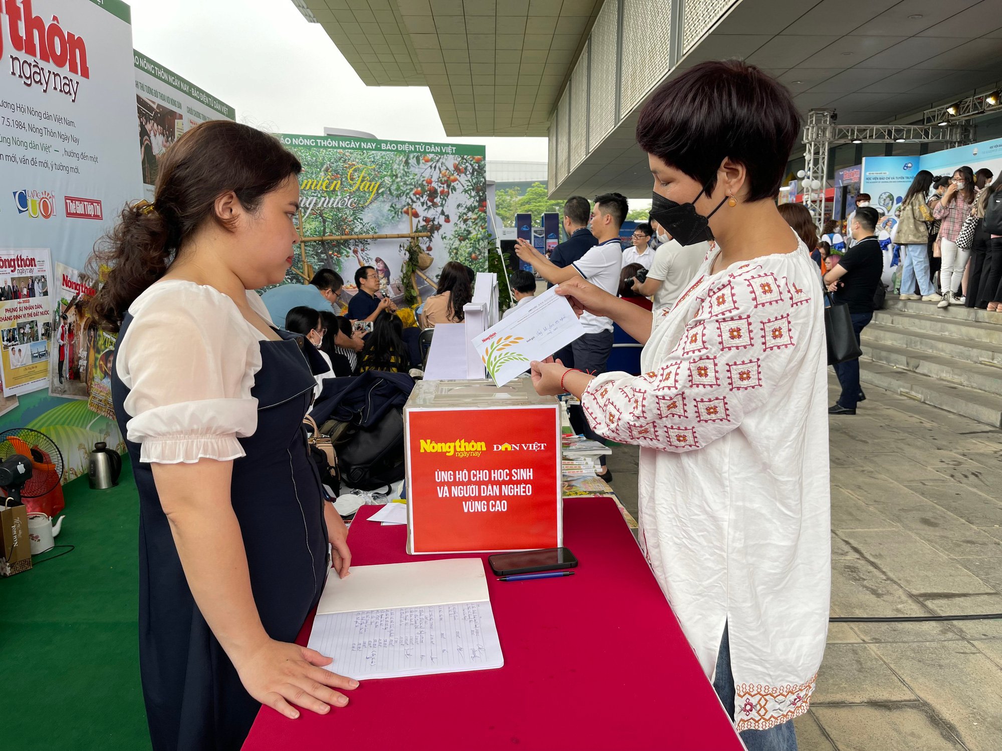 Tổng kết chương trình kêu gọi &quot;Ủng hộ cho học sinh và người dân nghèo vùng cao&quot; tại Hội Báo toàn quốc 2022 - Ảnh 9.