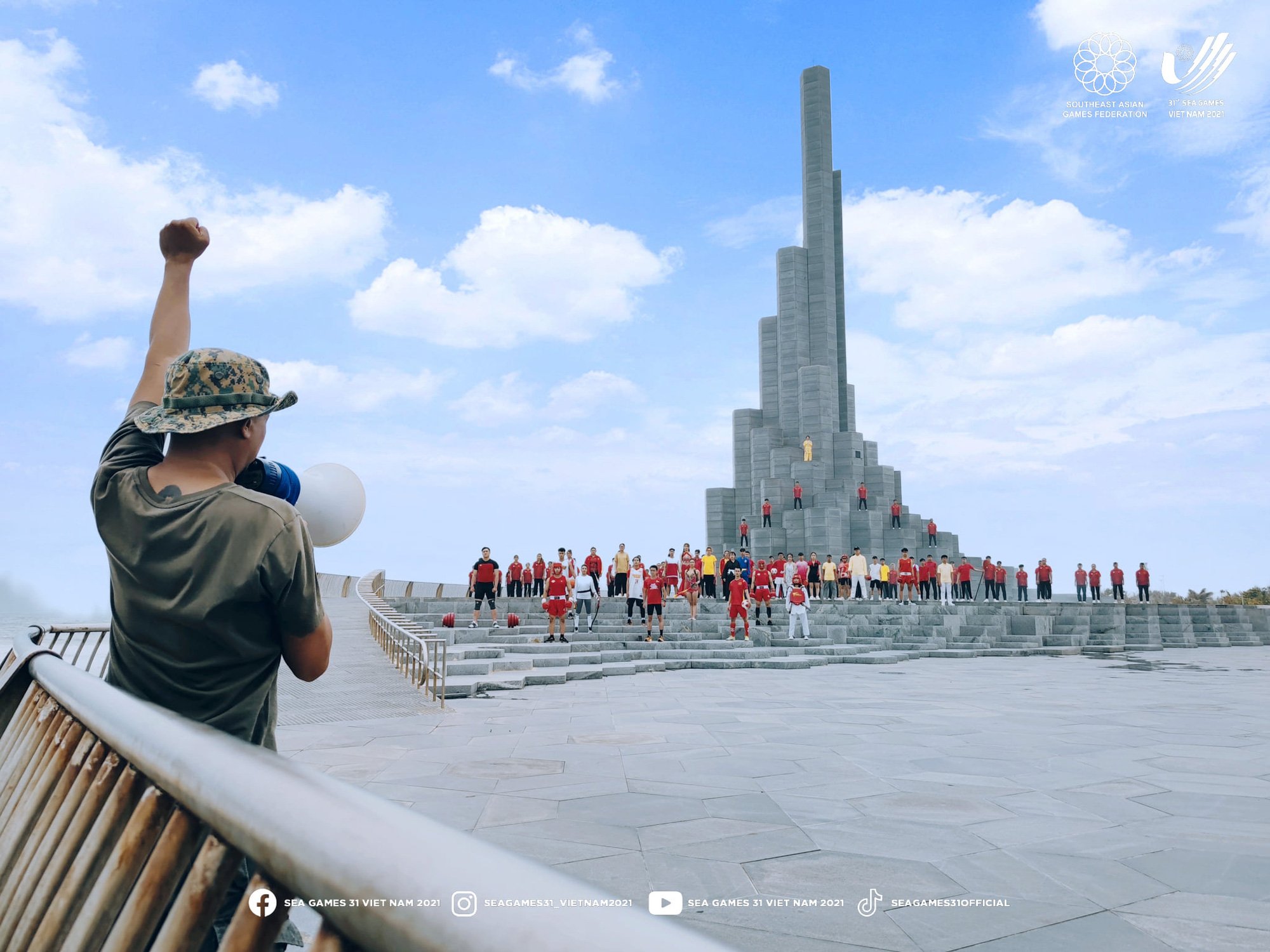 Hình ảnh hậu trường hoành tráng MV ca khúc chính thức của SEA games 31 - Ảnh 2.