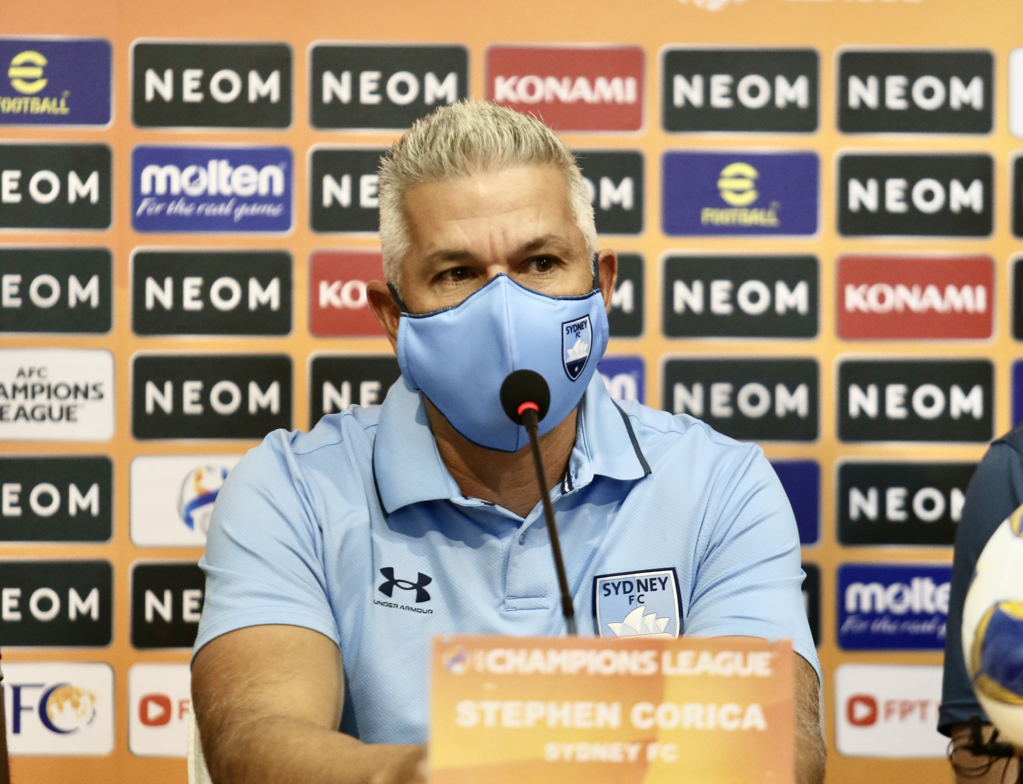 HLV Steve Corica: &quot;Tôi sẽ dành sự chăm sóc đặc biệt cho Văn Toàn, Công Phượng &quot; - Ảnh 1.