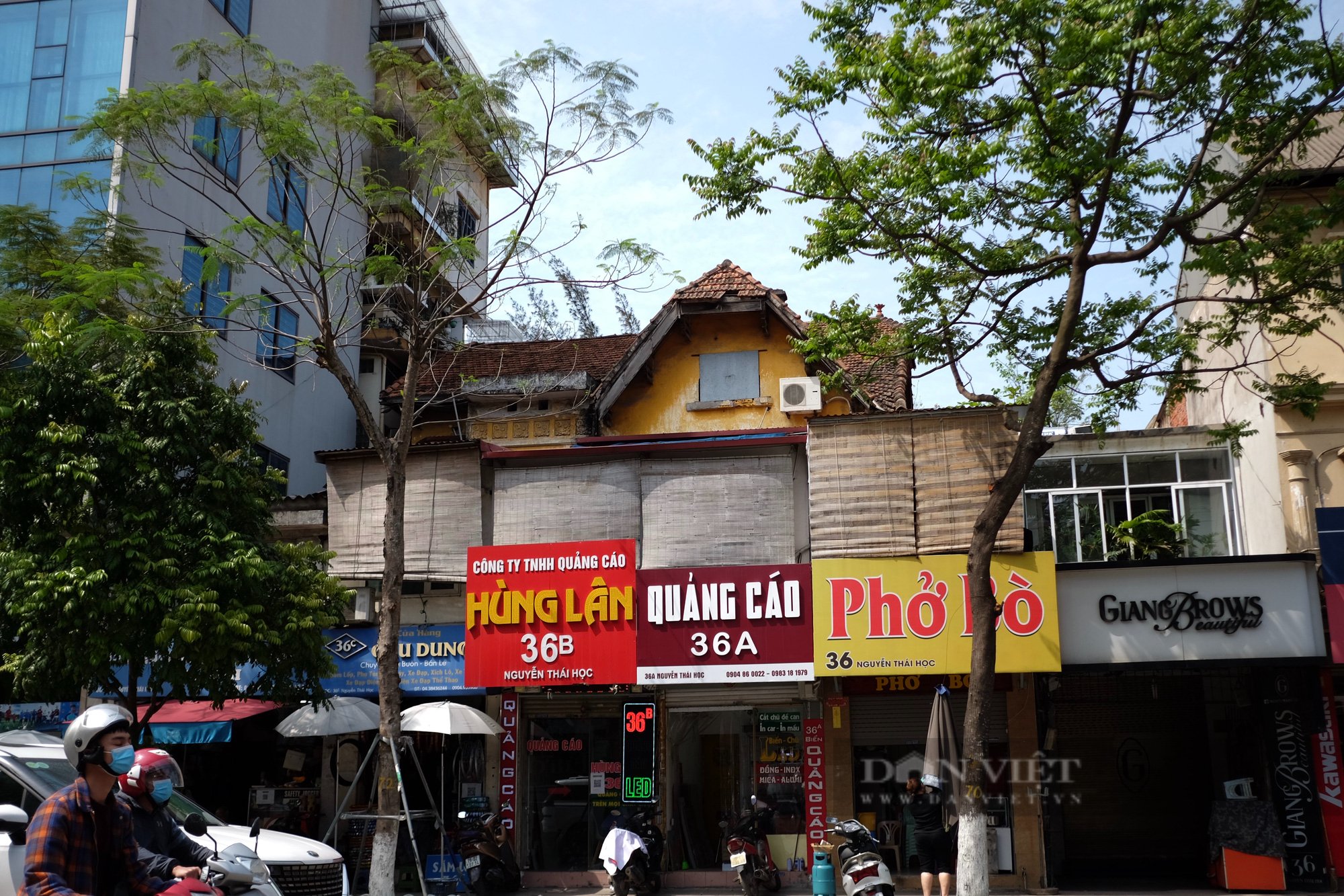 Cận cảnh những biệt thự Pháp cổ được bán ở Hà Nội - Ảnh 1.