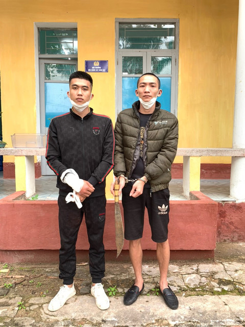 Nghi vợ ngoại tình, rủ bạn đi chém &quot;tình địch&quot; - Ảnh 1.