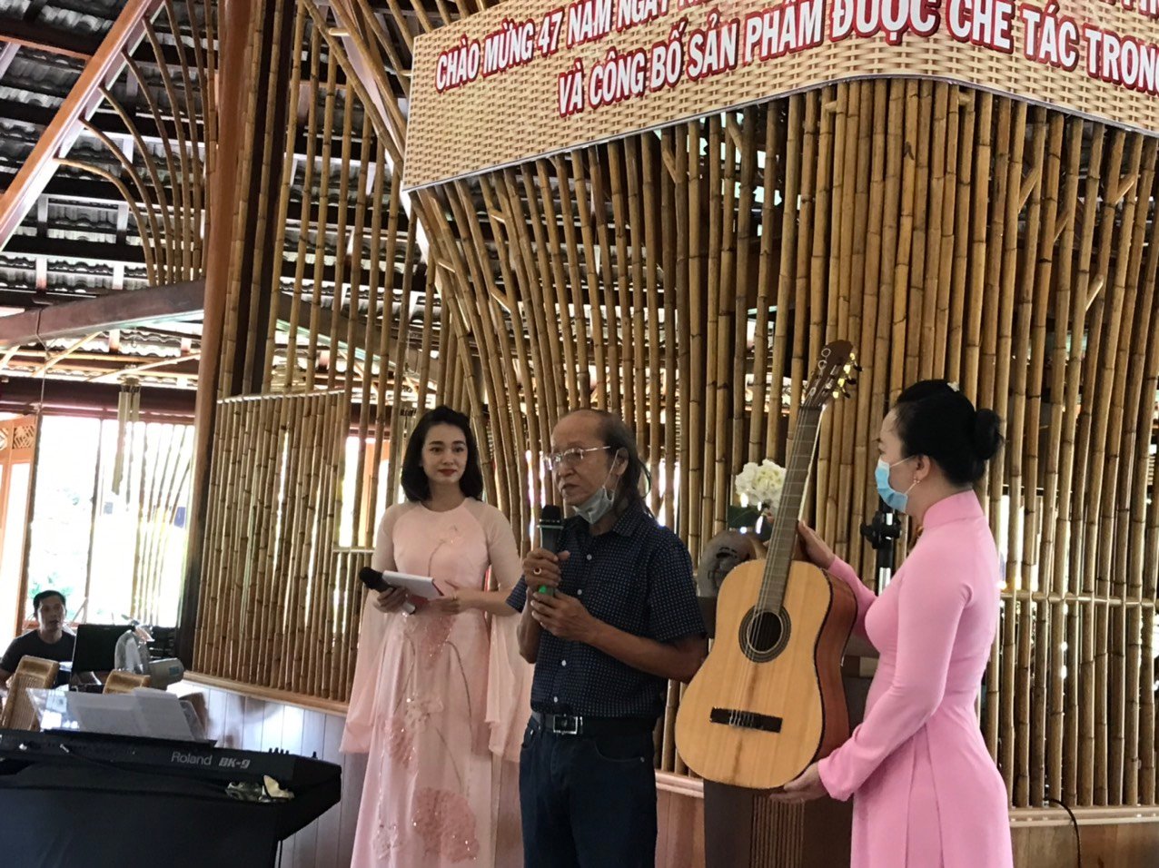 Nha Trang: Công bố các sản phẩm chế tác trong đại dịch Covid-19 - Ảnh 1. Nha Trang: Công bố các sản phẩm chế tác trong đại dịch Covid-19 - Ảnh 1.