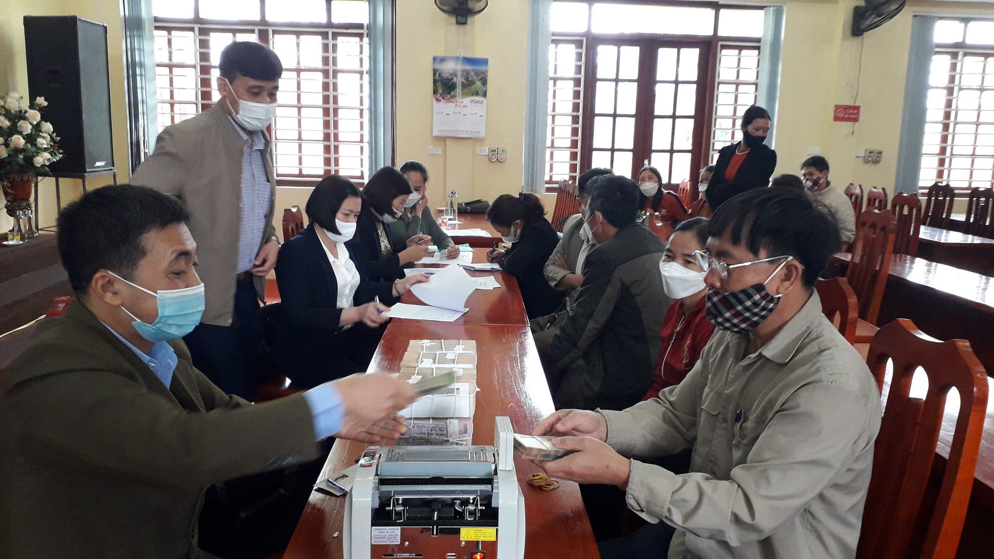 Qũy hỗ trợ nông dân Thái Nguyên giải ngân 700 triệu đồng cho dự án nuôi bò thương phẩm xã Hà Châu - Ảnh 2.