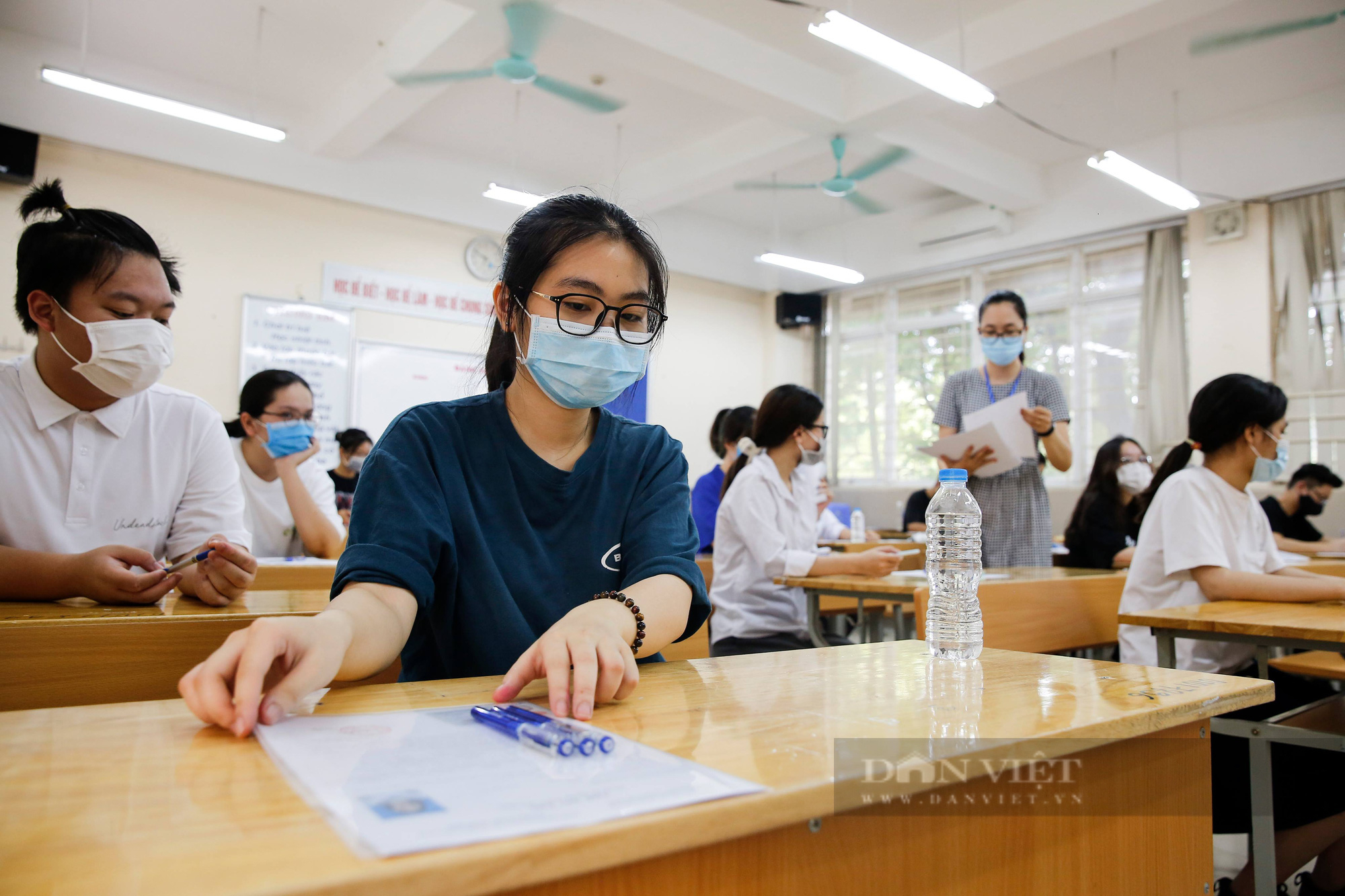 Thi tốt nghiệp THPT: Tránh lộ đề thi, các khâu in sao và vận chuyển năm nay thực hiện thế nào? - Ảnh 1.
