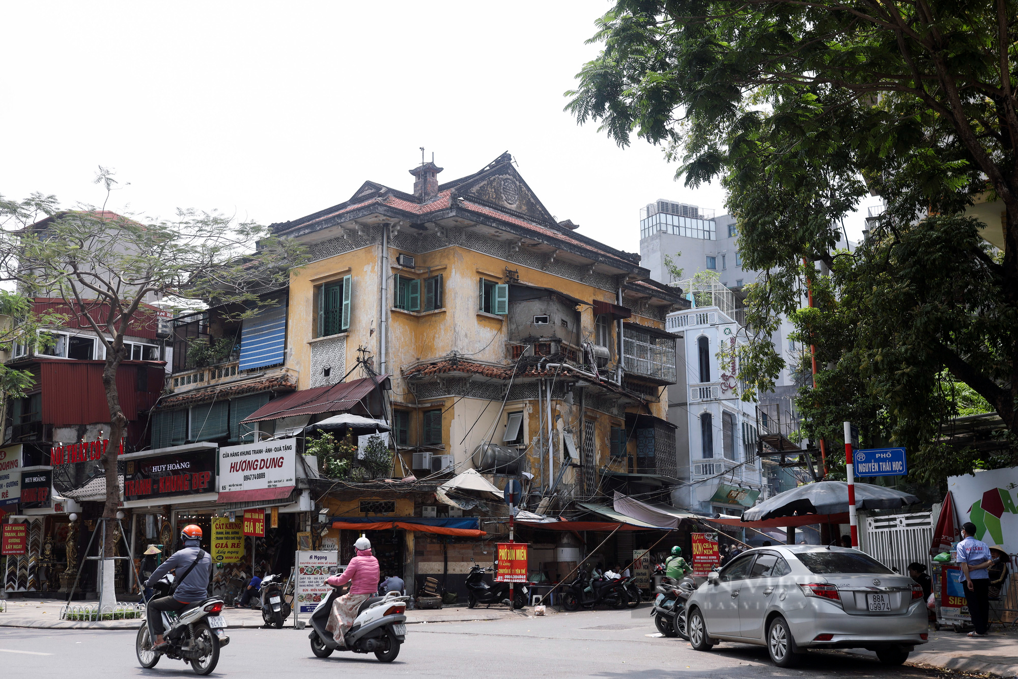 Cận cảnh những biệt thự xây trước 1954 thuộc diện không được bán tại Hà Nội - Ảnh 10.