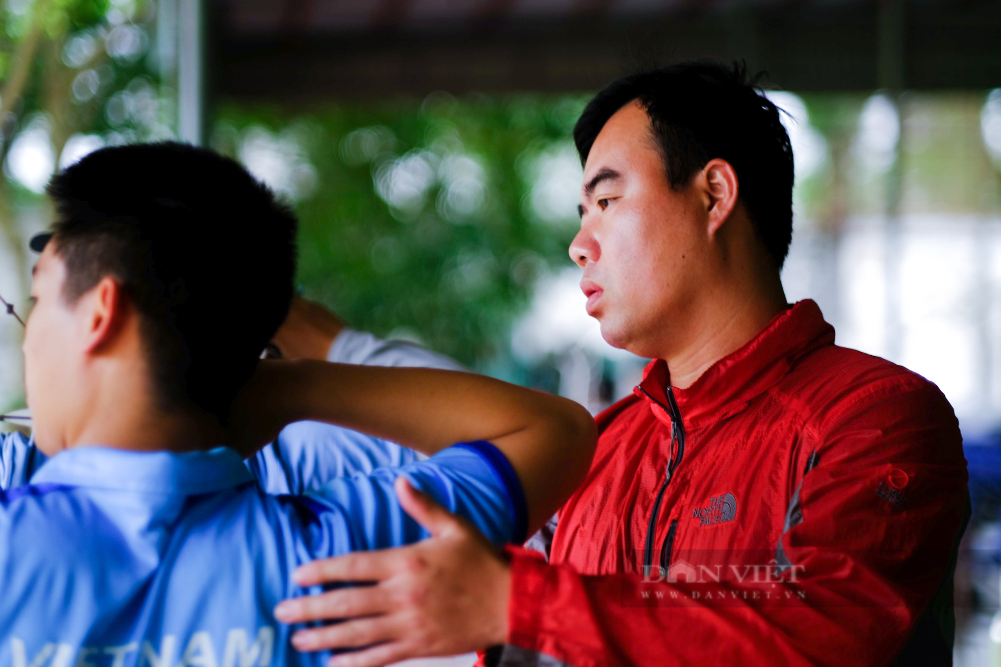 Cung thủ căng mình tập luyện trước thềm SEA Games 31 - Ảnh 7.