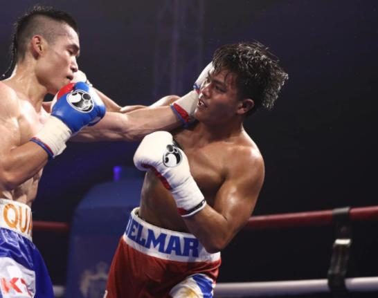 Đinh Hồng Quân thắng võ sĩ Philippines, giành đai IBF lịch sử cho boxing Việt - Ảnh 1.