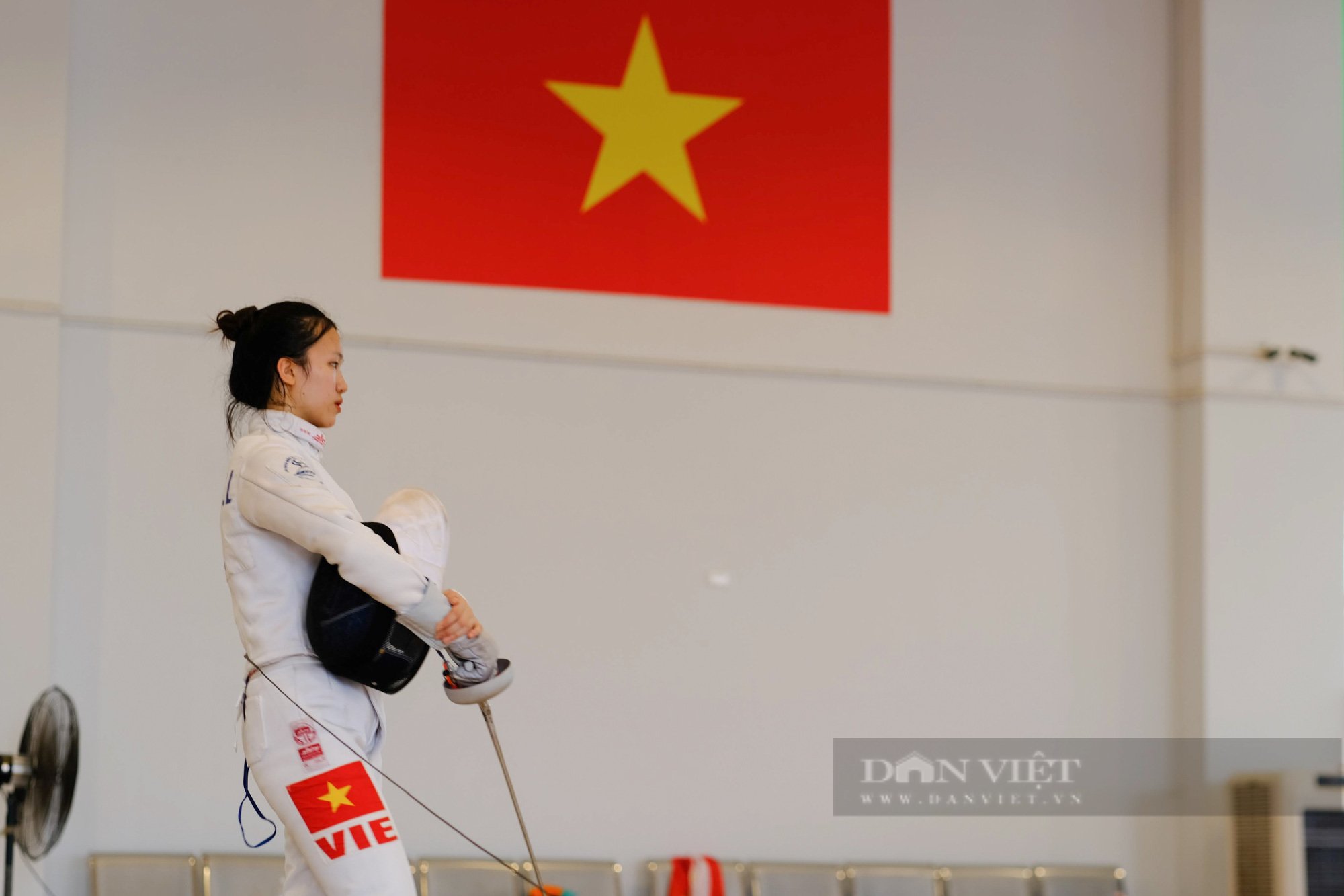 Đội tuyển đấu kiếm Việt Nam tích cực luyện kiếm để săn vàng tại SEA Games 31 - Ảnh 12.