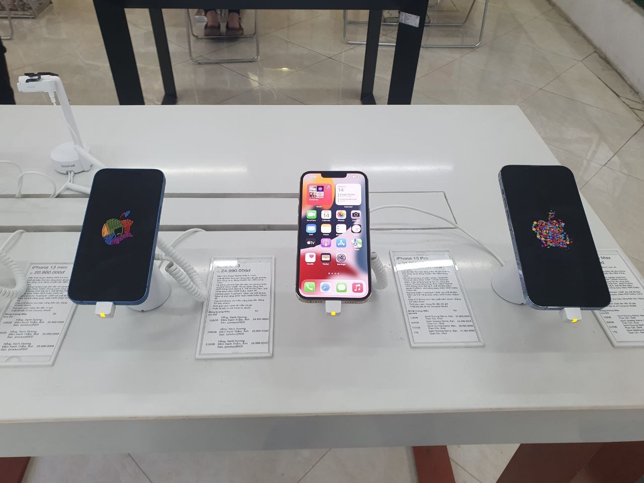 iPhone 13 giảm giá kỷ lục, có mẫu giảm gần 8 triệu đồng - Ảnh 2.