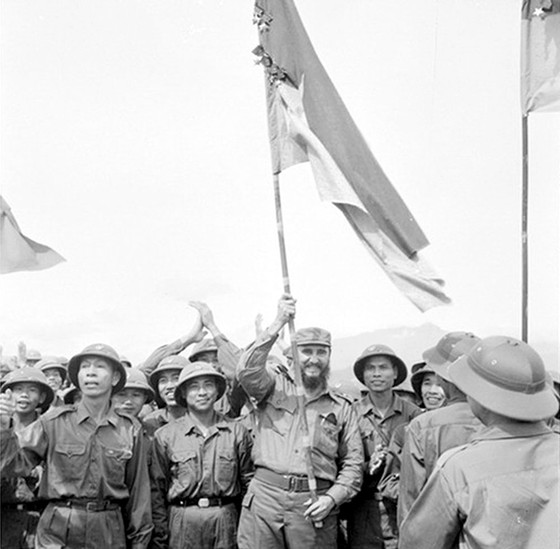 Chuyến thăm đặc biệt của Chủ tịch Fidel Castro đến chiến trường Quảng Trị qua ký ức Thiếu tướng Nguyễn Đức Huy - Ảnh 2.