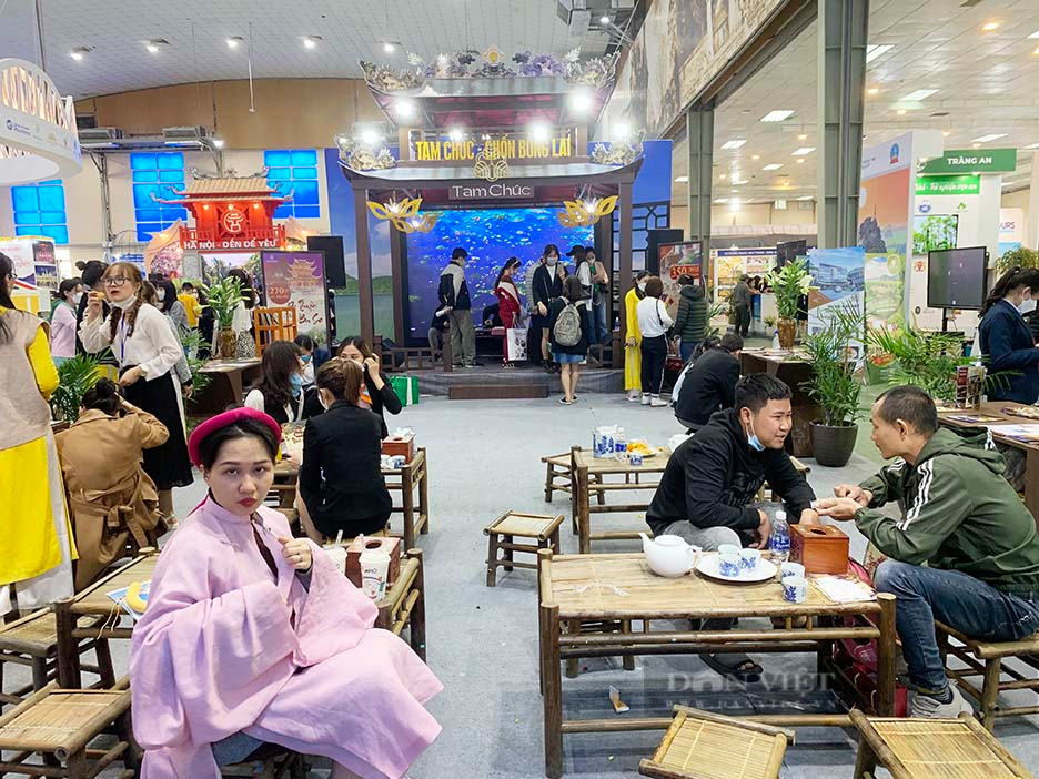 Gói combo và các tour giá rẻ khó bán và khó mua bởi giờ bay như đánh đố - Ảnh 2.