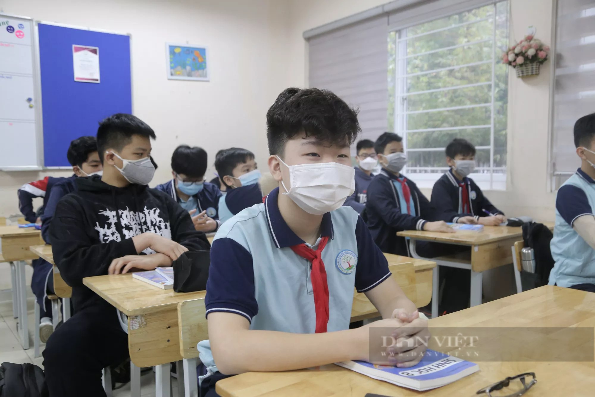 Phụ huynh Hà Nội sốt ruột, mong ngóng từng ngày con được đến trường đi học lại - Ảnh 1.