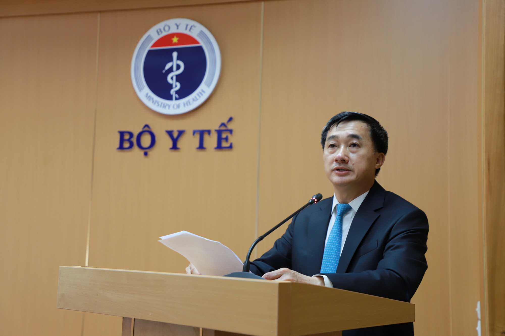Hơn 41 triệu mũi tiêm vaccine phòng COVID-19 xác thực sai thông tin - Ảnh 1.