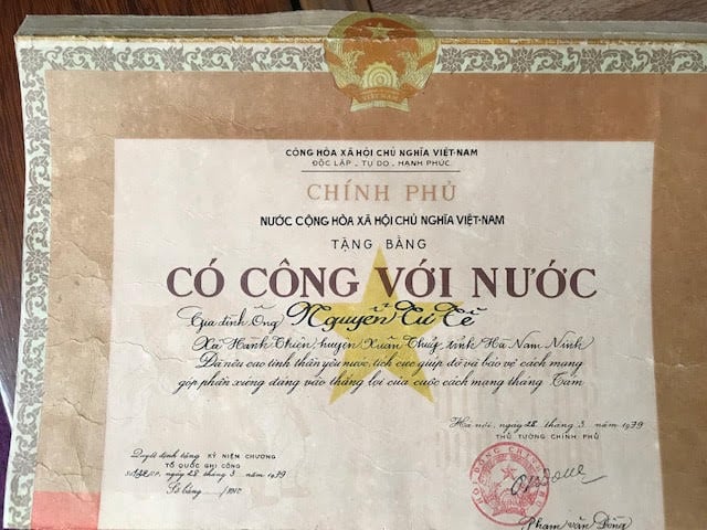 Kể chuyện làng: Độc đáo một ngôi làng với nhiều cách yêu nước khác nhau  - Ảnh 3.