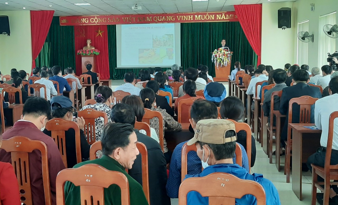 Hải Phòng: Tập huấn tuyên truyền về tác hại thuốc lá cho hàng trăm Hội viên nông dân - Ảnh 1.