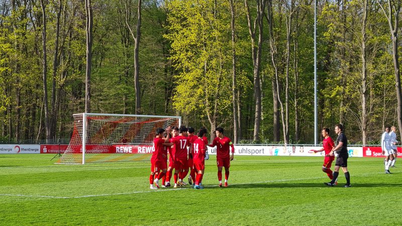Hữu Tuấn lập cú đúp giúp U17 Việt Nam đá bại U16 FC Koln - Ảnh 3.