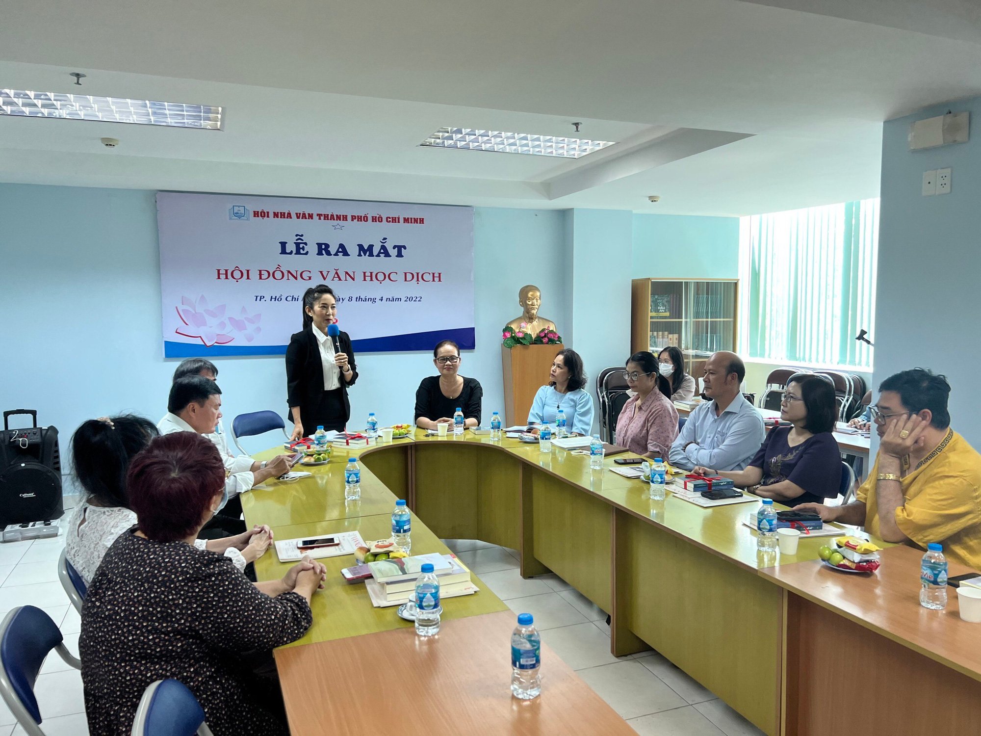 Ra mắt Hội đồng Văn học dịch tại TP.HCM - Ảnh 3.
