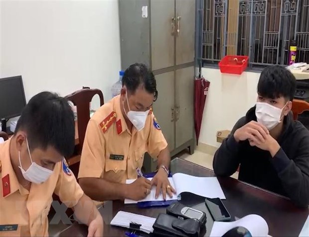 Vây bắt nhóm điều khiển xe môtô lạng lách gây náo loạn đường phố - Ảnh 1.