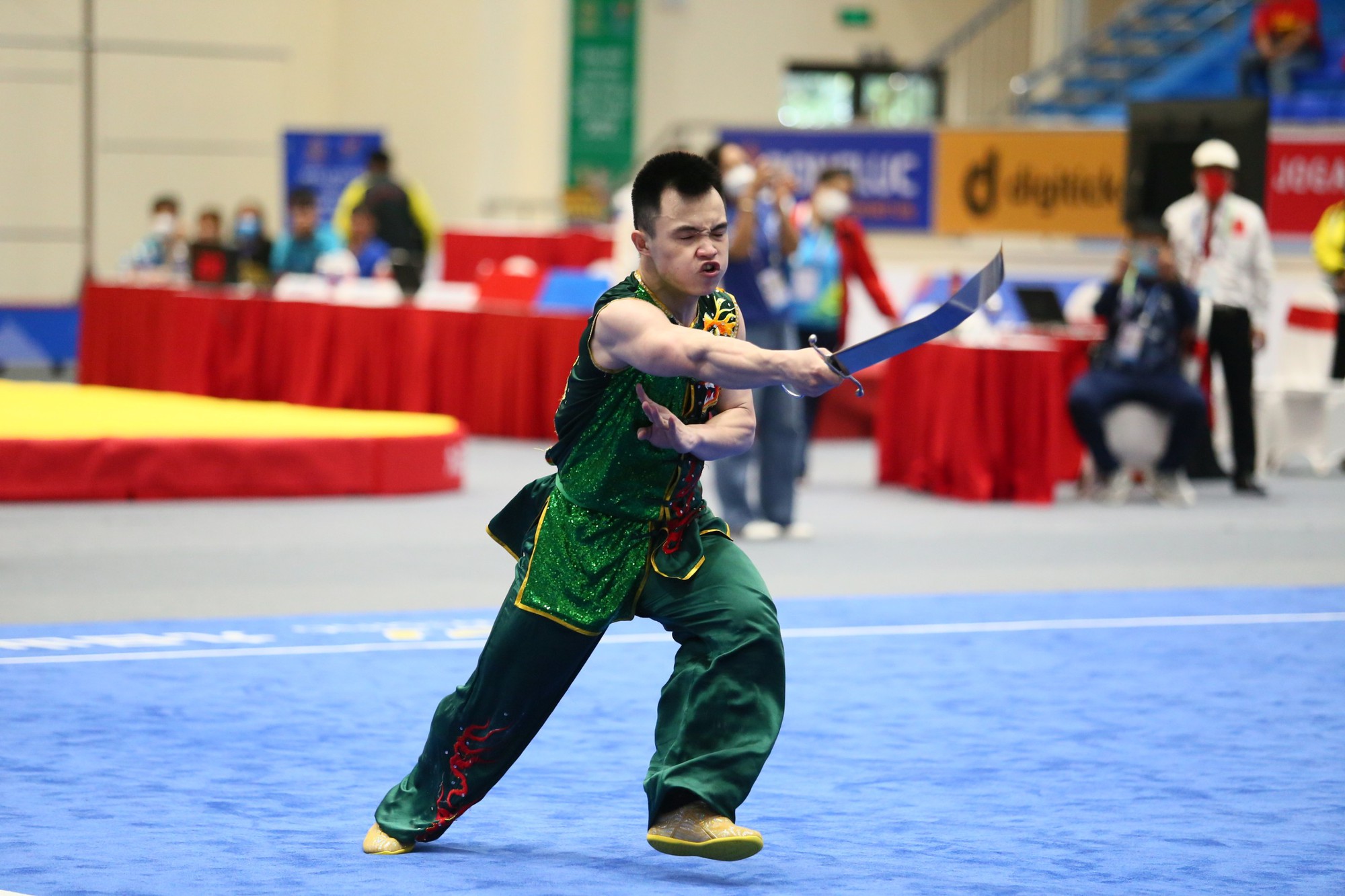 Bảng tổng sắp huy chương SEA Games 31 ngày 13/5: Wushu Việt Nam đã có vàng - Ảnh 1.