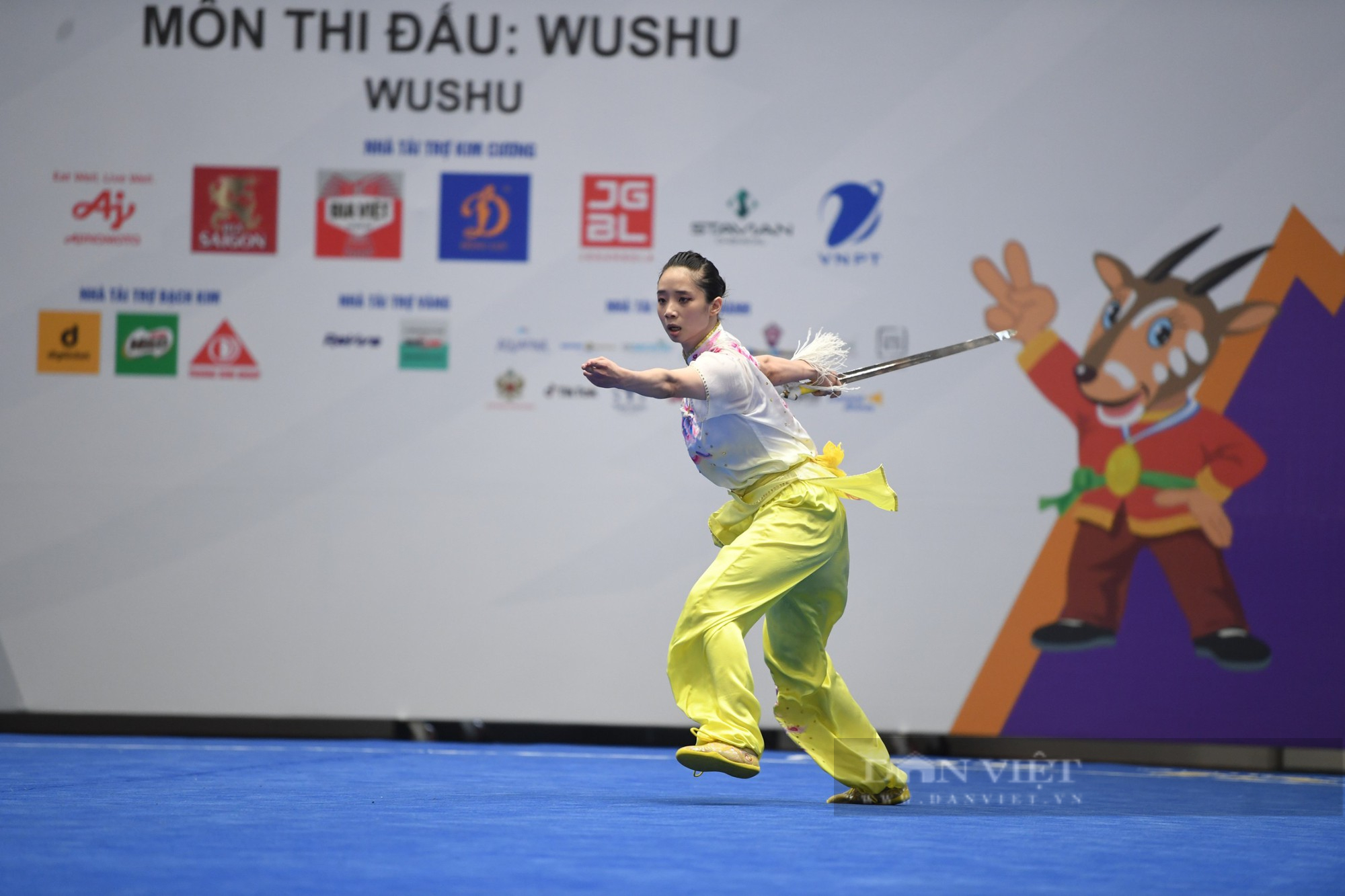 Dương Thúy Vi giành 5 HCV SEA Games ở tuổi 29 - Ảnh 1.