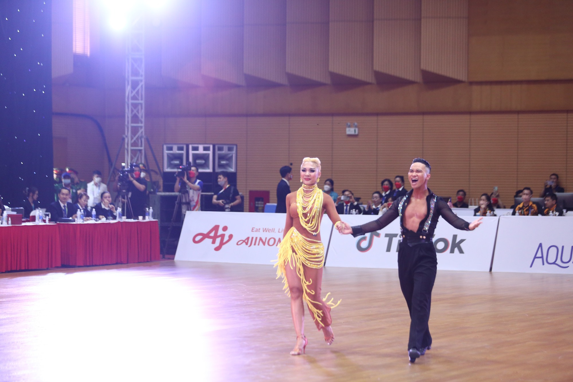 Bảng tổng sắp huy chương SEA Games 31 ngày 15/5: Nguyễn Thị Oanh phá kỷ lục, giành HCV - Ảnh 2.