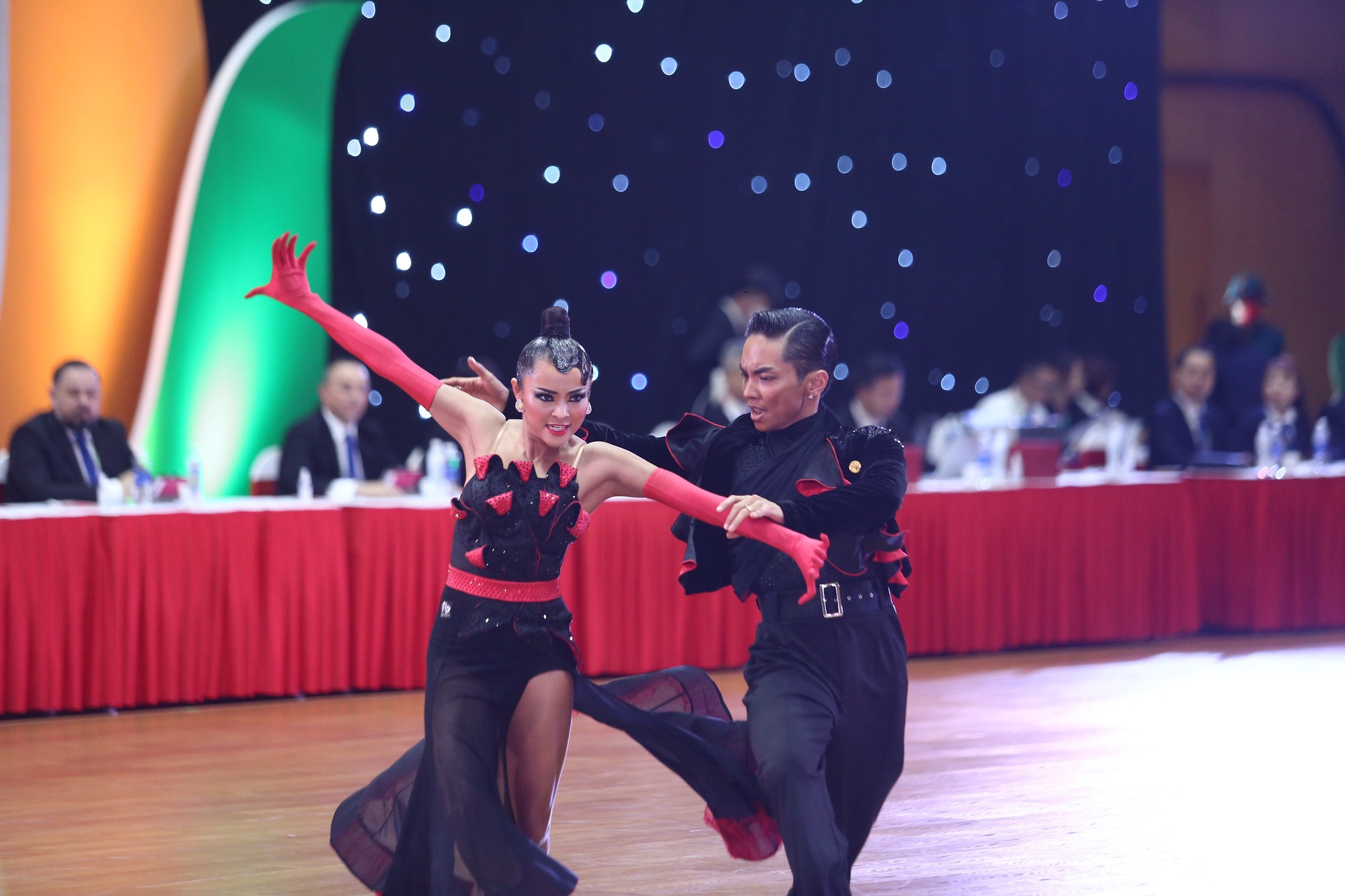 Bảng tổng sắp huy chương SEA Games 31 ngày 15/5: Nguyễn Thị Oanh phá kỷ lục, giành HCV - Ảnh 4.