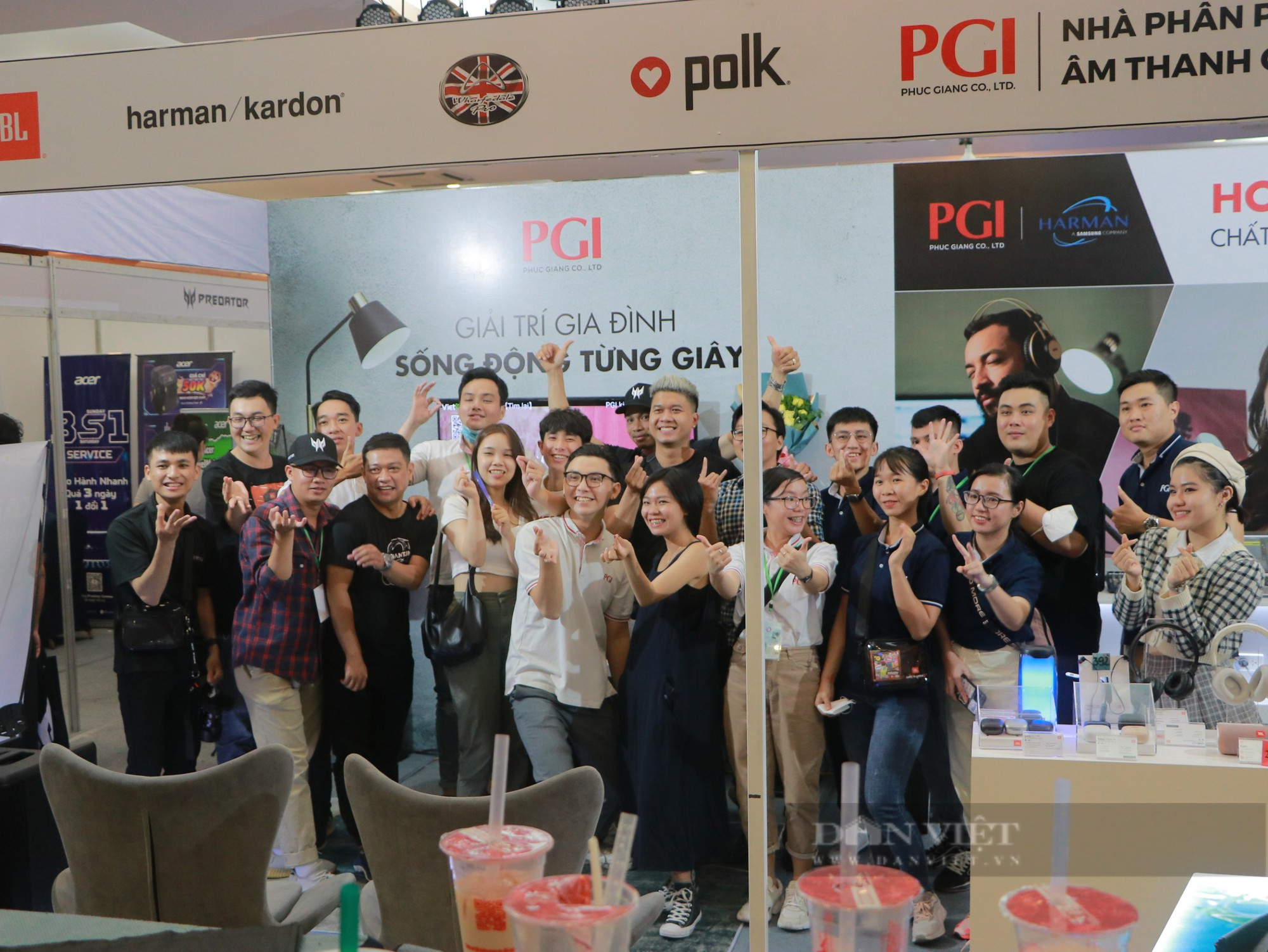 Ngày cuối, triển lãm công nghệ Tech Day Show vẫn thu hút đông đảo người dân TP.HCM tham gia  - Ảnh 2.