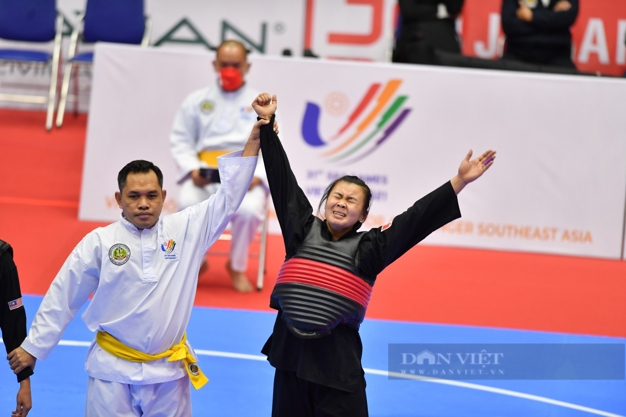 Võ sĩ người Thái Quàng Thị Thu Nghĩa: Từ nhảy cao tới tấm HCV pencak silat  - Ảnh 3.
