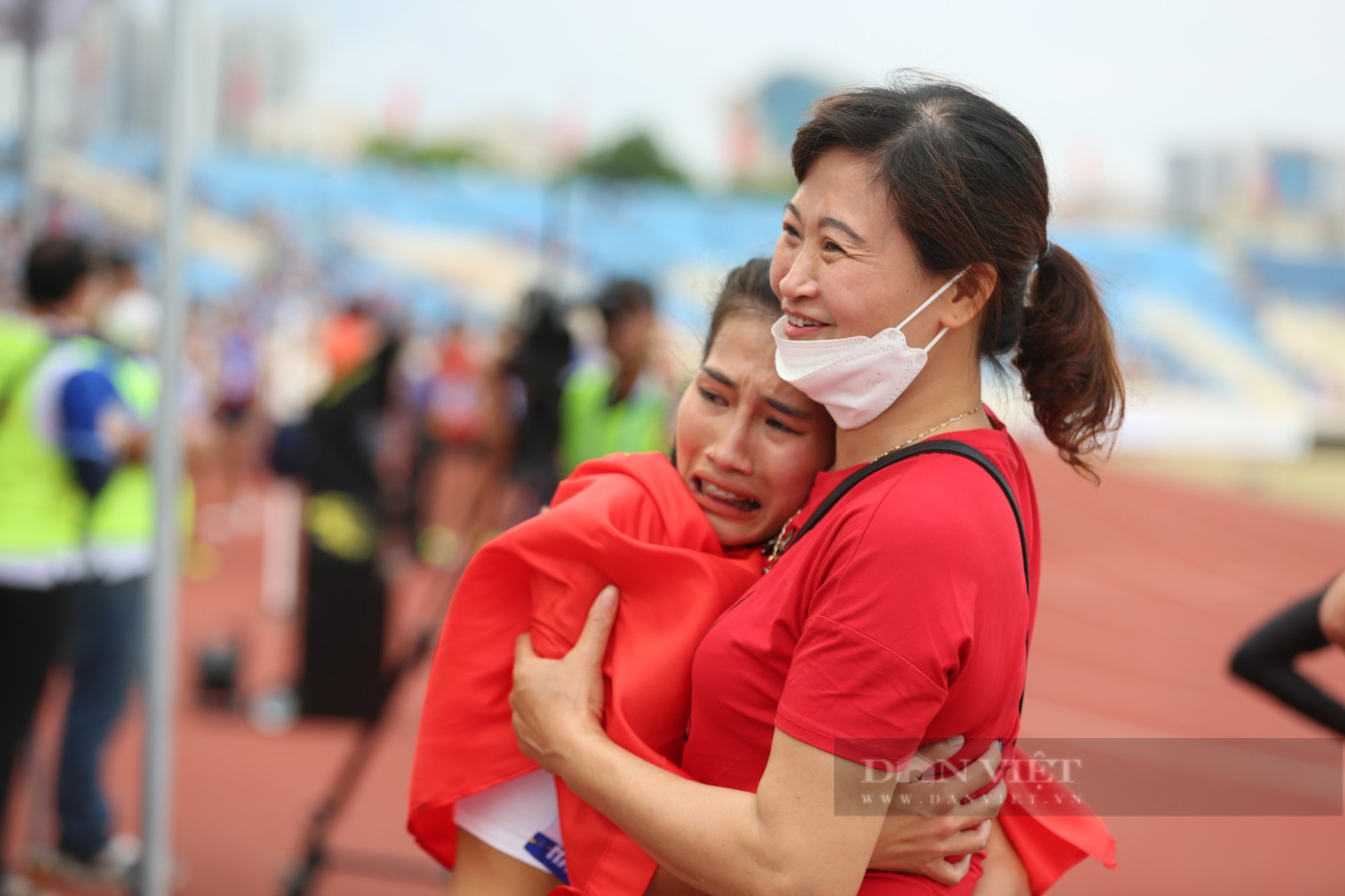 Bảng tổng sắp huy chương SEA Games 31 ngày 16/5: Bùi Thị Nguyên giành HCV 100m rào nữ - Ảnh 3.