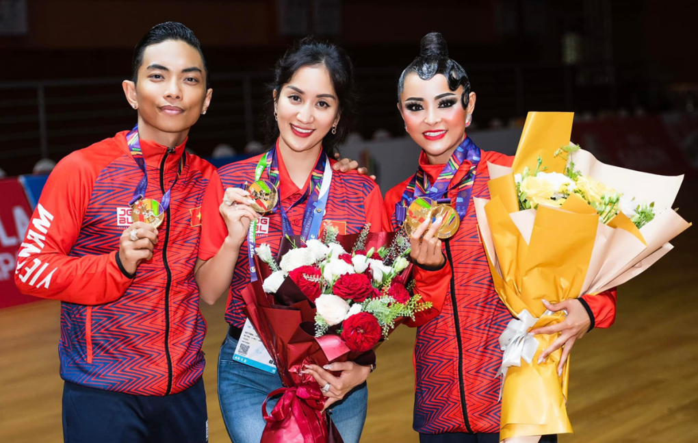 Phan Hiển: &quot;Tôi cảm ơn Khánh Thi bởi đã dồn hết tâm trí và chất xám cho chồng&quot; - Ảnh 2.