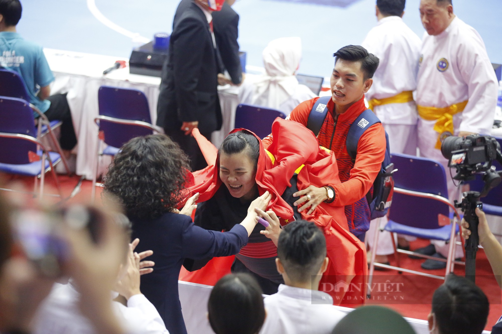 Võ sĩ người Thái Quàng Thị Thu Nghĩa: Từ nhảy cao tới tấm HCV pencak silat  - Ảnh 9.