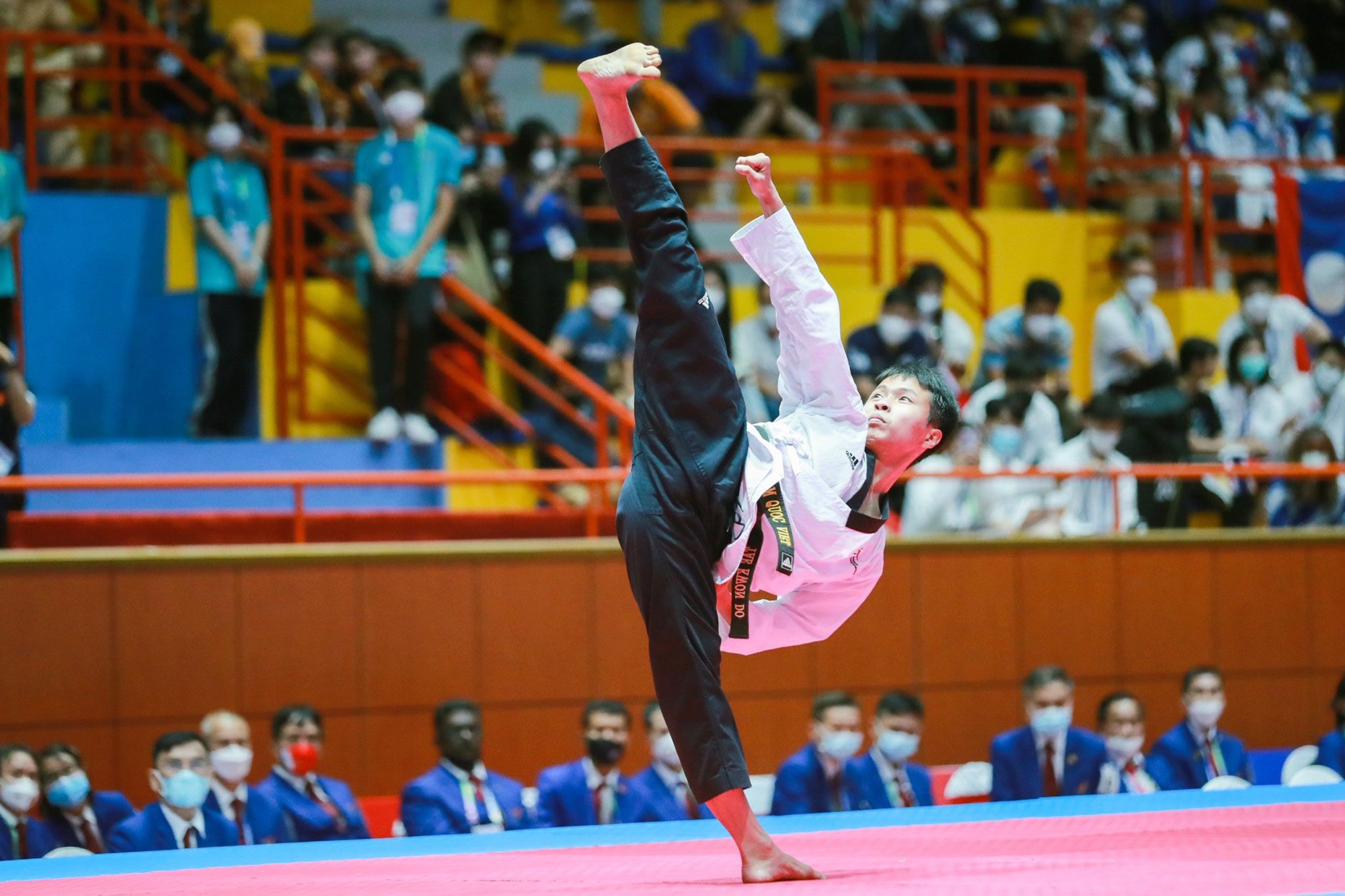 Nhà vô địch SEA Games Phạm Quốc Việt: Từ vết bỏng nặng năm 3 tuổi đến đi &quot;chân đất&quot; nhận HCV - Ảnh 5.