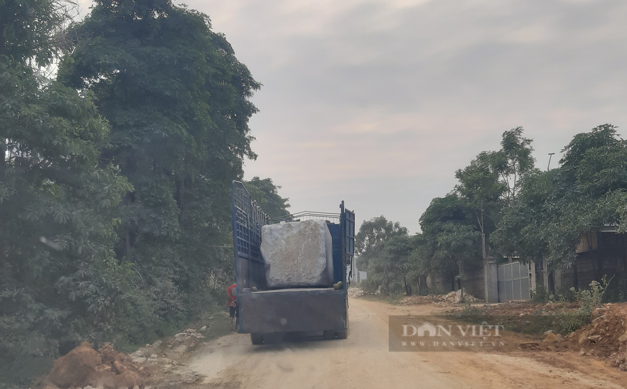 Hệ lụy từ những công trường khai thác đá &quot;khủng&quot; nhất bắc miền Trung (Bài 4): Trách nhiệm với tài sản của quốc gia - Ảnh 6.