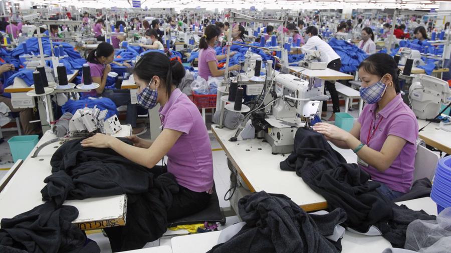 Doanh nghiệp dệt may: “Xanh hóa” hay sẽ bị tụt lại phía sau? - Ảnh 3.