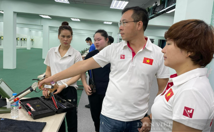 Luật thi đấu môn bắn súng: Tốc độ bắn nhanh 5 viên trong 4 giây, tâm 10 nhỏ như đầu tăm - Ảnh 1.