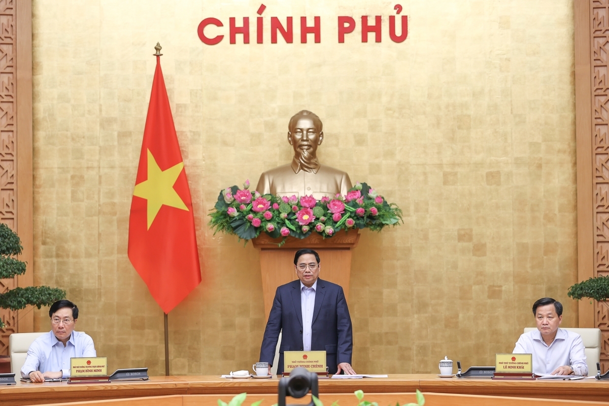 Thủ tướng ký Quyết định thành lập 6 Tổ công tác về đẩy mạnh giải ngân vốn đầu tư công - Ảnh 1.