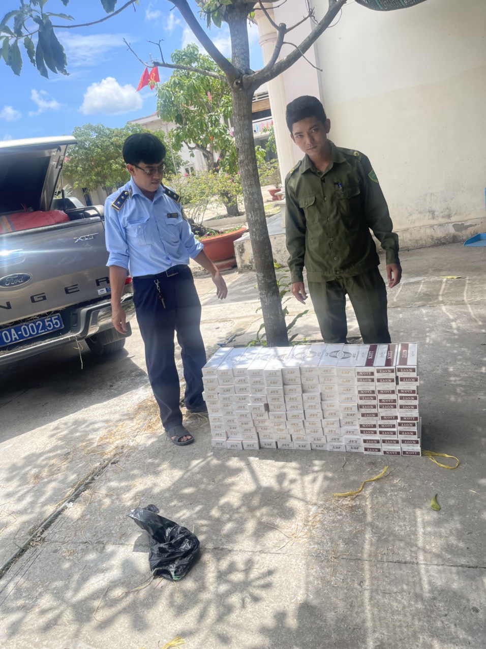 Tây Ninh: Bắt giữ hàng nghìn gói thuốc lá điếu nhập lậu - Ảnh 1. Tây Ninh: Bắt giữ hàng nghìn gói thuốc lá điếu nhập lậu - Ảnh 1.