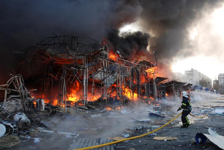 Chiến sự Nga-Ukraine ngày 20/5: Donbass đã bị phá hủy hoàn toàn; Ukraine nói Mỹ có kế hoạch tiêu diệt Hạm đội Biển Đen - Ảnh 1.