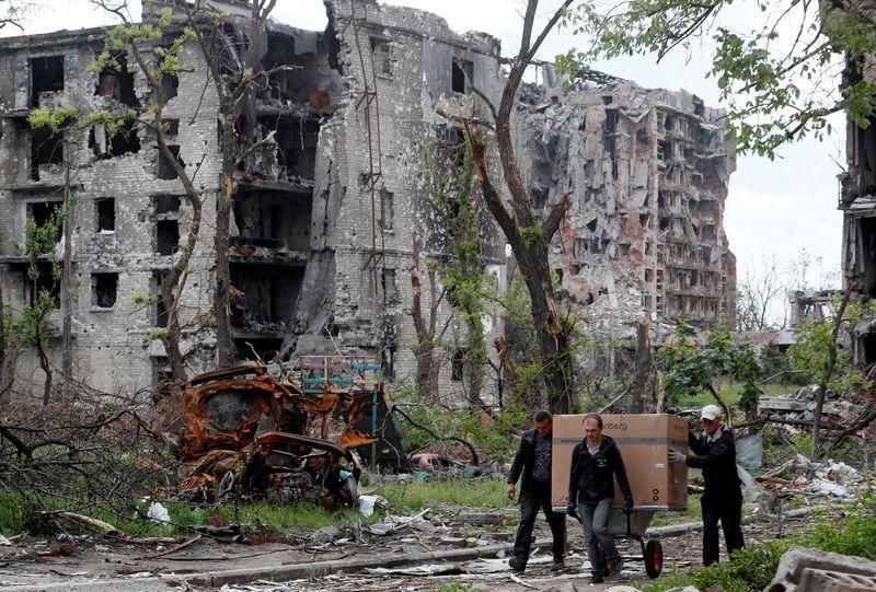 Chiến sự Nga-Ukraine ngày 23/5: Nga đang sử dụng chiến thuật thiêu trụi, xóa sổ Sievierodonetsk; đã rõ số phận chiến binh Azov đầu hàng - Ảnh 2.