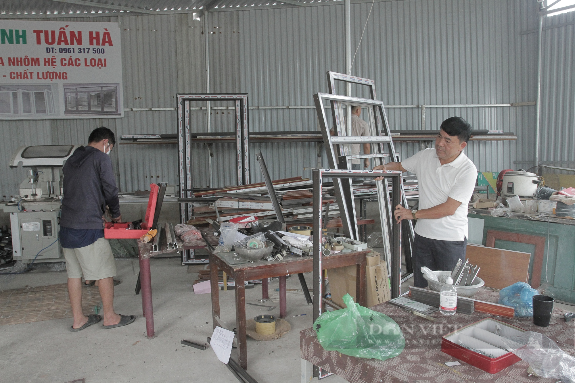 Thái Nguyên: Giám đốc xây dựng đầu tư chuồng trại chăn nuôi gà thu nhập 500 triệu mỗi năm - Ảnh 5.