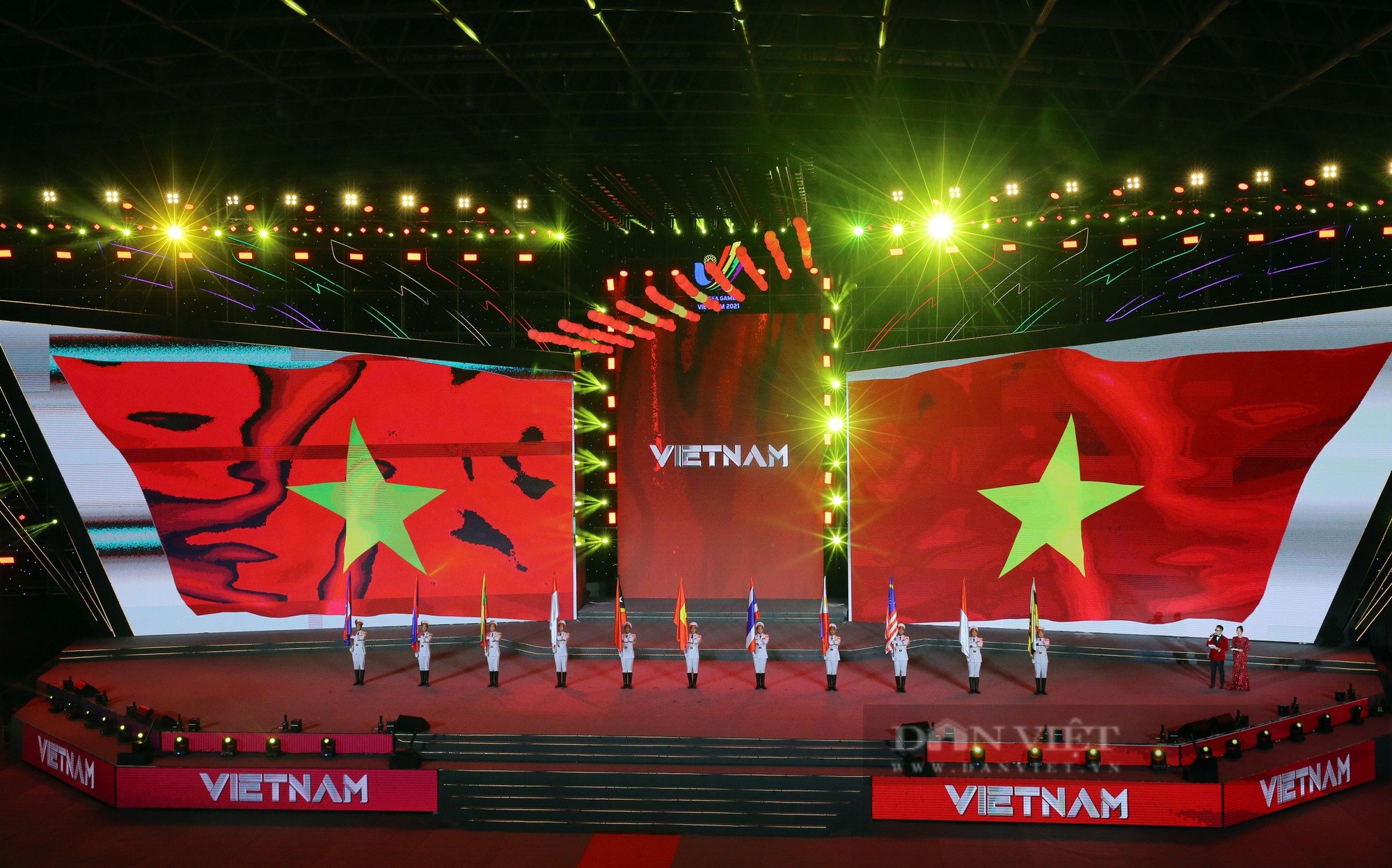 Hình ảnh ấn tượng Lễ bế mạc SEA Games 31 - Ảnh 1.