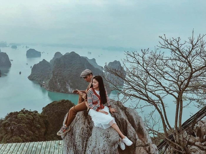 Khám phá top những địa điểm check in nổi tiếng tại Hạ Long hút khách dịp hè 2022  - Ảnh 6.