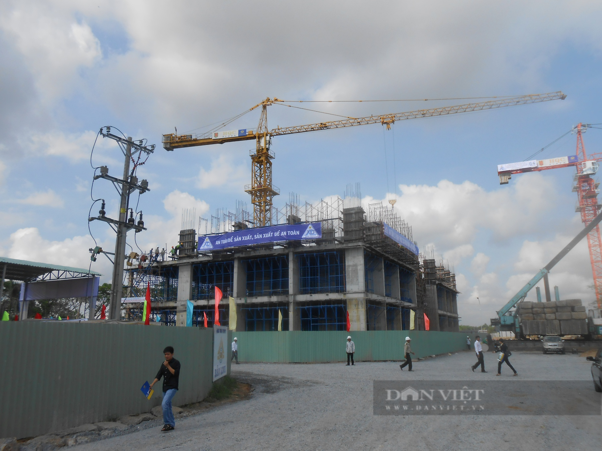 TP.HCM đề nghị gỡ vướng cho 64 dự án bất động sản - Ảnh 1.