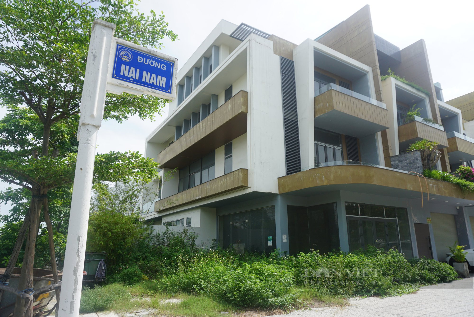 Đà Nẵng: Shophouse ế ẩm, &quot;đại hạ giá&quot; vẫn không ai thuê - Ảnh 5.